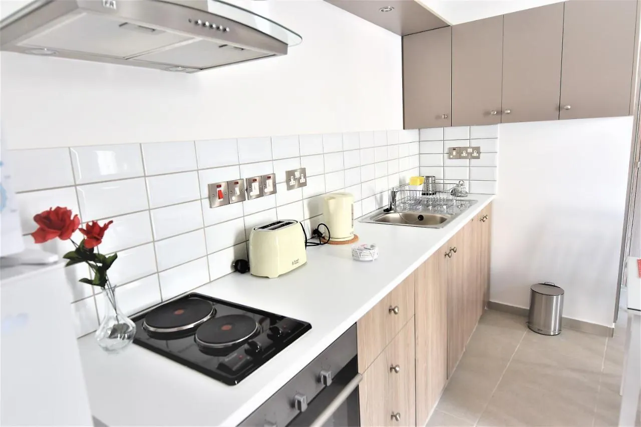 Gregorys Holiday Apartment Larnaca